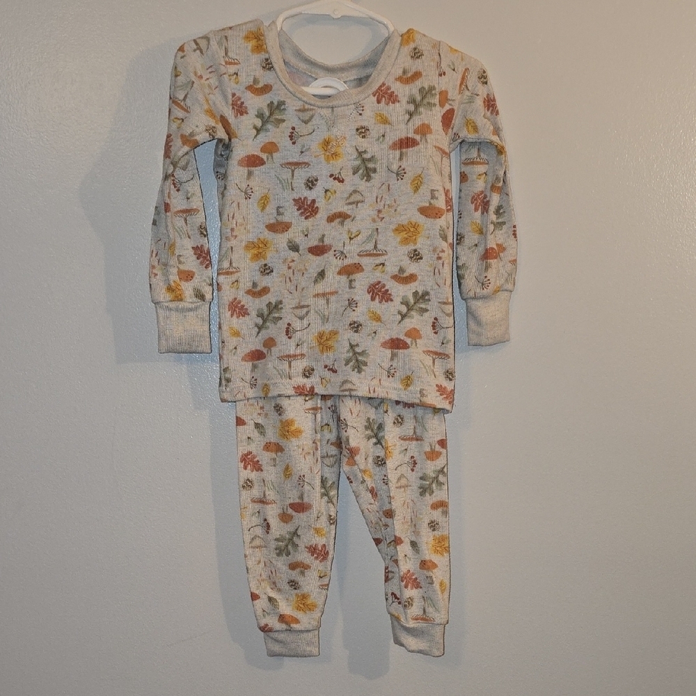Cozy Autumn Print Kids Pajama Set LOT O - Picture 4 of 6